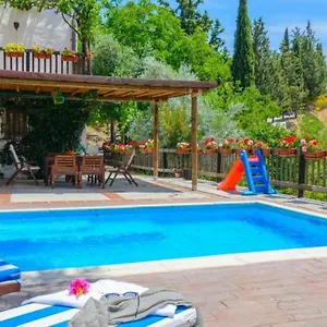 Сasa de vacaciones El Tajil, Algarinejo